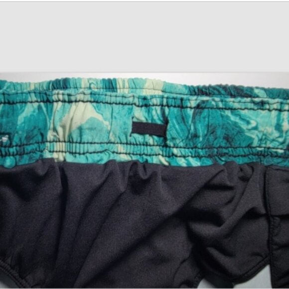 Xersion Womens Stretch Mulicolored Green Athletic Running Shorts Size Small - Picture 7 of 14